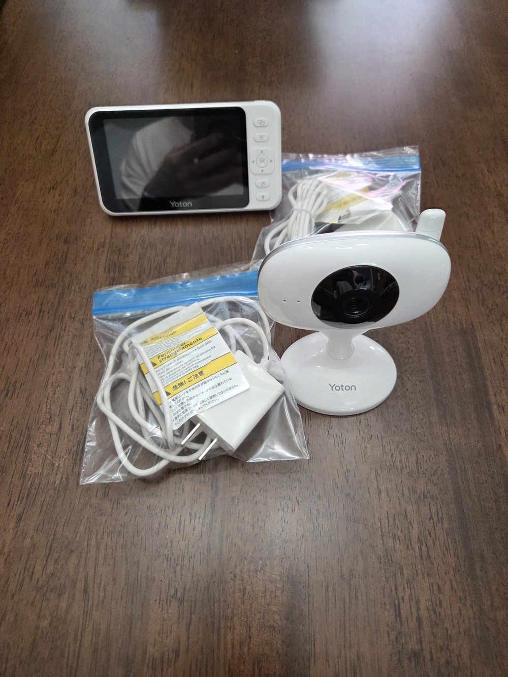 Yoton White Baby Monitor Camera and Parent Unit